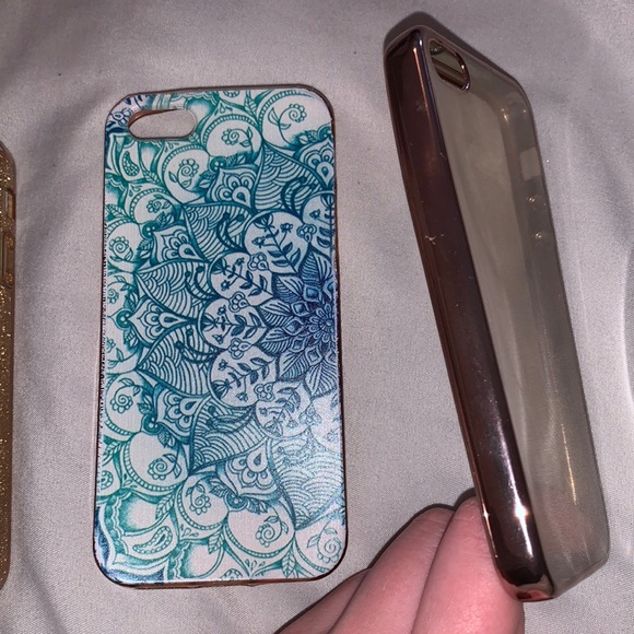 iPhone 5s cases - Picture 3 of 3